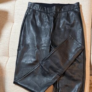 Express Black High-Waisted Leggings